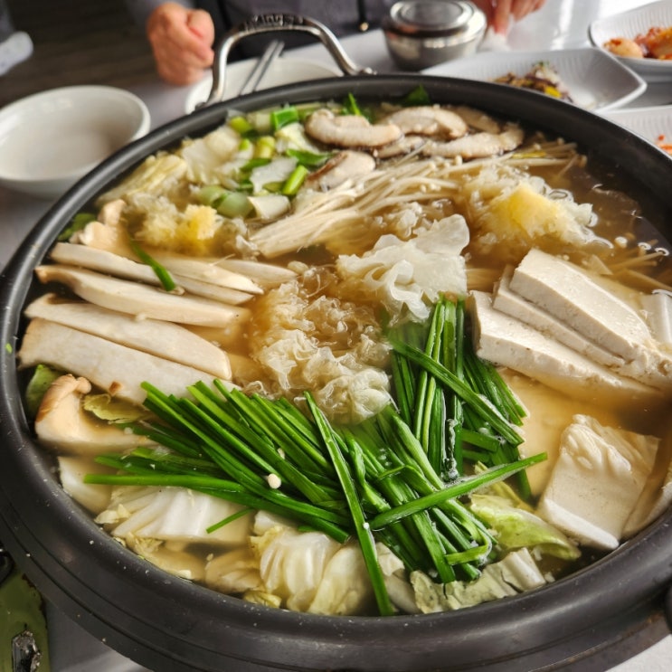  청풍 모노레일 타기전에 먹은 사과나무집