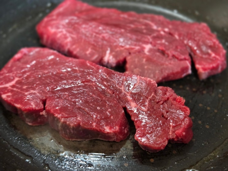  김포 장기동 한우 맛집 금포한우친구 정육점 방문! 육회, 한우안심 후기 (한우암소)