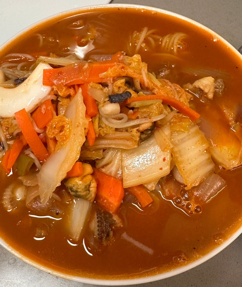 야식으로 굿굿 간단 짬뽕 만들기 레시피