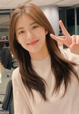   ‘호반家 며느리’ 김민형, 생일 앞두고 직원들 깜짝 이벤트…“진짜 감동”