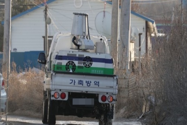 평택 <b>산란계 농장</b>서 고병원성 <b>AI 발생</b>...방역관리 강화