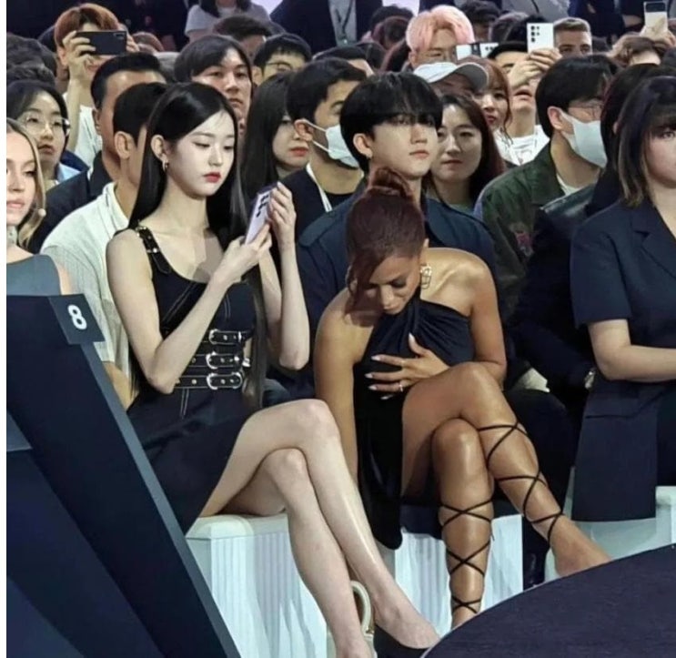  장원영의 자세가 흐트러지지 않는 이유