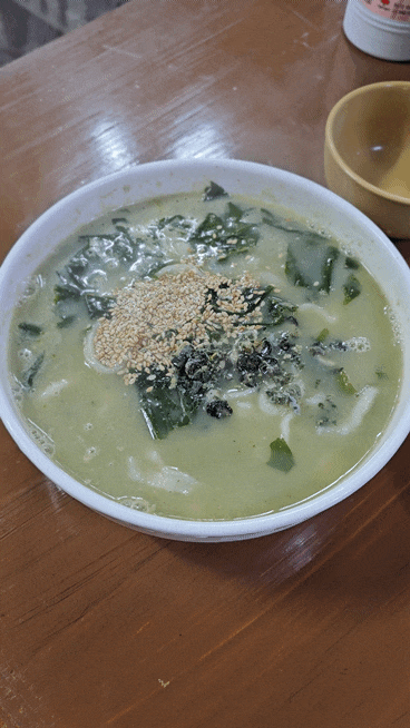  제주민속오일장 맛집 선미식당 보말칼국수 순대국밥 꼼장어구이 보말전