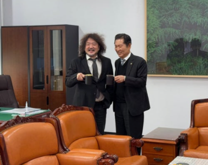 <b>정청래</b> “<b>딴지일보</b>가 민심의 척도다?”— 민주당 대표의 <b>발언</b>... 