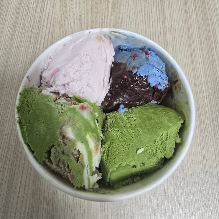  배스킨라빈스 핑크베리말차, 마법사의 비밀레시피, 그린티, 베리베리 스트로베리 내돈내산 솔직후기