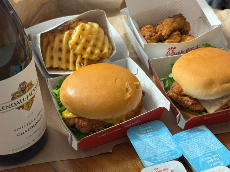 엘에이 맛집 칙필레 : 이틀 연속 먹고 소스까지 사왔습니다