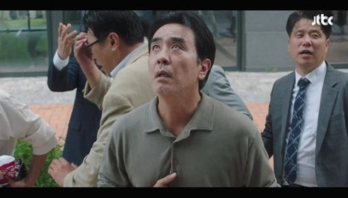 <b>류승룡</b>, 16억 상가 <b>분양 사기</b>에 전재산 날렸다 - 김부장 이야기... 