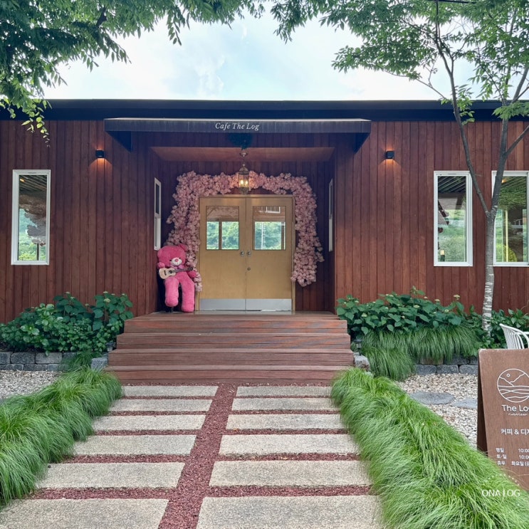  곡성카페 죽곡면 통나무집 야외 테라스 카페 '카페더로그앤통나무집'