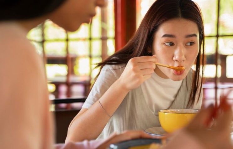  매운음식 정말 스트레스 해소에 도움 될까