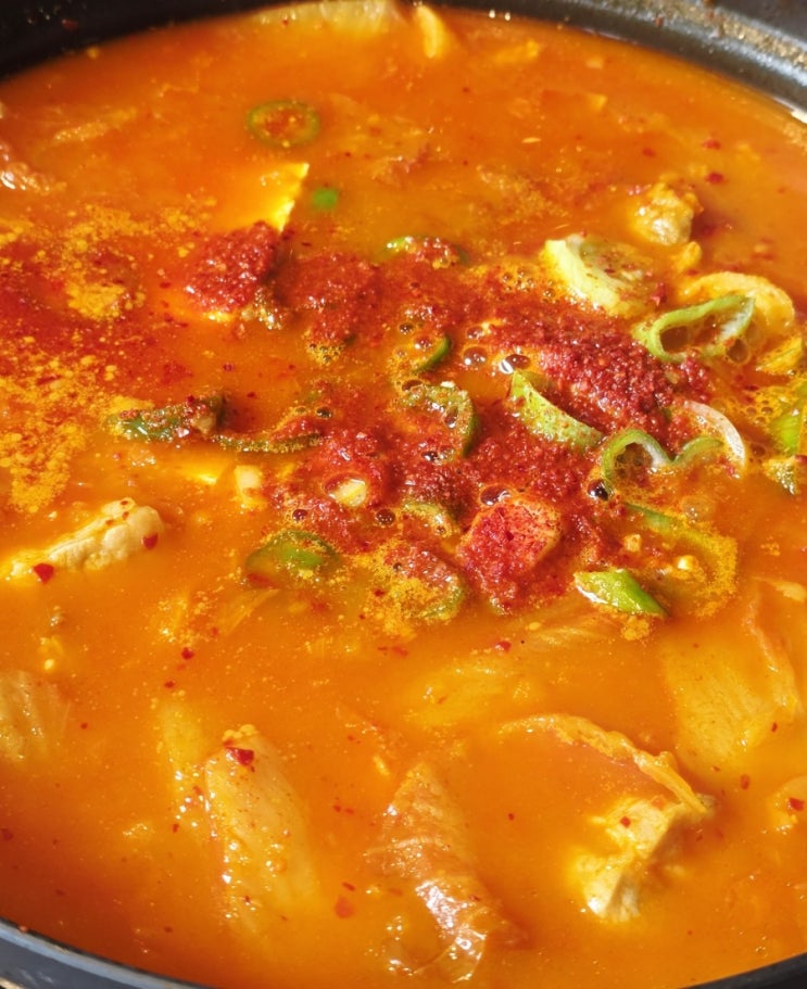  [연산동]가성비 좋은 쌈싸먹는 김치찌개로 점심해결 '연화 흑돼지 연산시청본점'