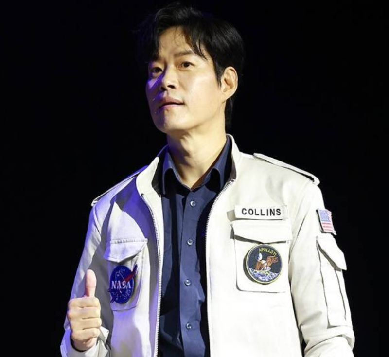 유준상 비하인드 더 문 창작 뮤지컬 어워드 넥스트 마이클 콜린스 우주비행사 아프리카 봉사....