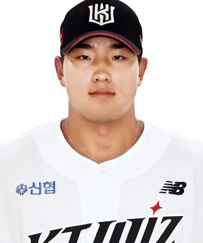 안현민 도쿄돔에서의 승리를 이끌다! 신인상 수상까지!