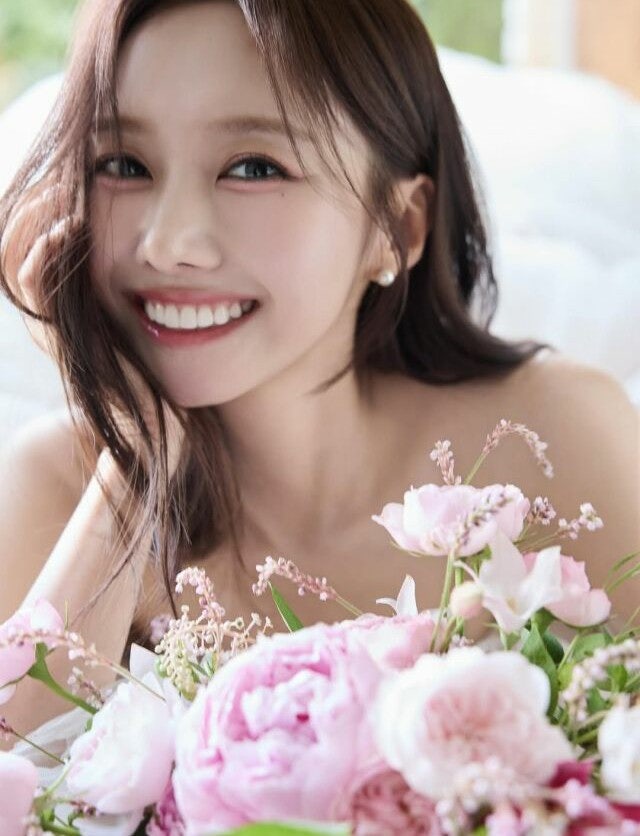 윤수빈 아나운서 12월 결혼 팬이었던 남편과 결혼 나이 학교 프로필