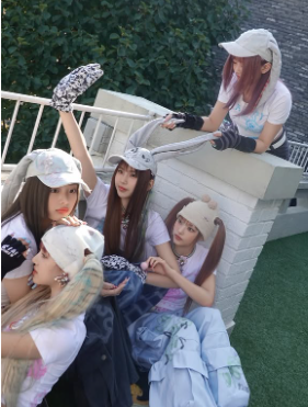 NewJeans Confirms Full Group Comeback After Year-Long Legal Battle | From Exclusive Contract Dispute to Hyein's Father's Role