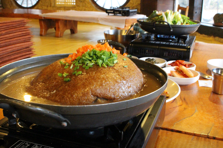 강변식당 사진 2