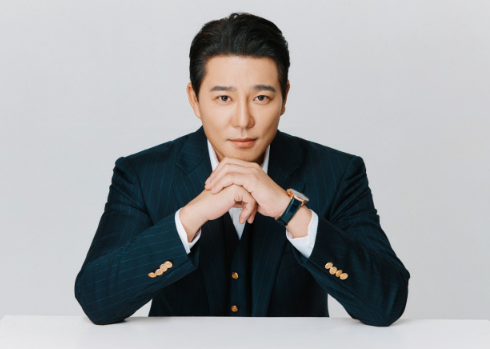 이태곤 47세 결혼 전제 열애 고백 비연예인 연인 첫 커플링 낚시광 1억 장비 박세리 남겨서 뭐....
