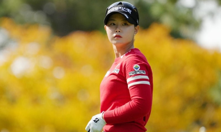 KLPGA <b>임희정</b> 팬들과 함께 <b>백혈병소아암협회</b>에 <b>기부</b>한 따뜻한... 
