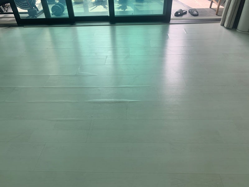 강화마루보수 물먹어 부푼 마루 시트지 보수 시공, 판교 아파트 현장