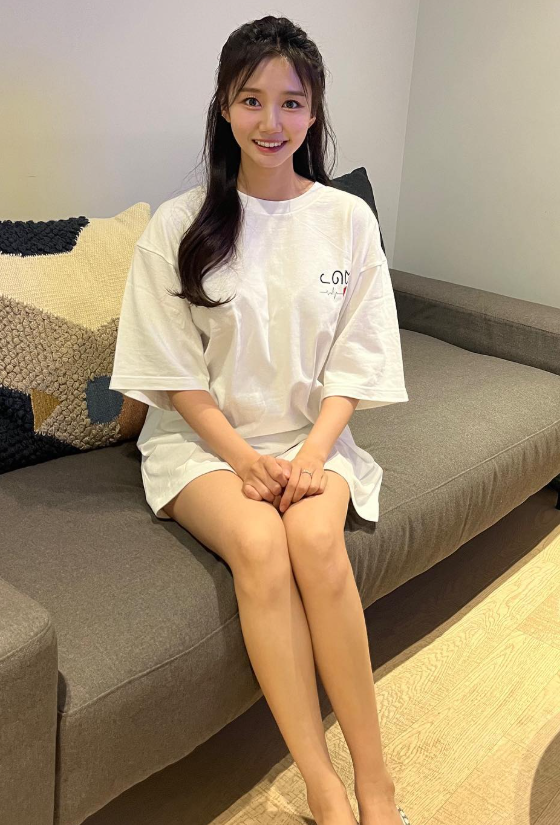 윤수빈 아나운서 프로필 나이 키 인스타 비키니 휴양지룩