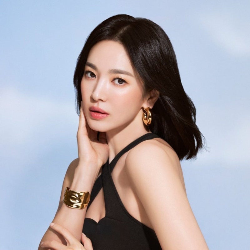 송혜교 프로필 나이 43세 더 글로리로 증명한 여신포스, 송중기 이혼 딛고 검은 수녀들로 귀....