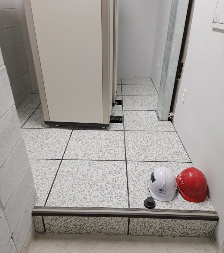  access floor 이중바닥재 자체제작 전산실 시공