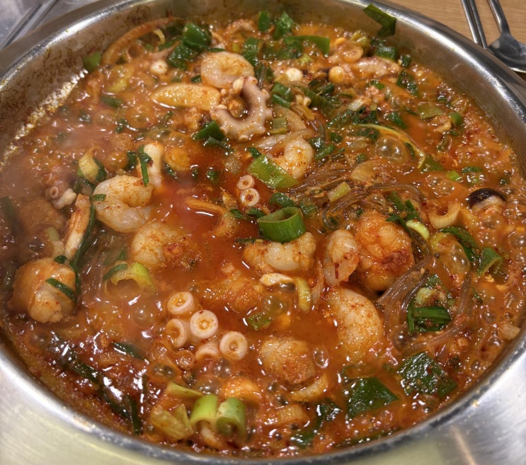  부산 광안리 낙곱새 맛집 이낙에 산다 본점 주차 후기