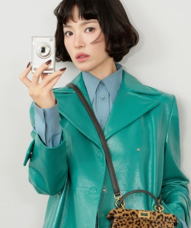   송혜교, 이게 진짜 B컷이라고?! 믿기 어려운 비주얼 충격 공개