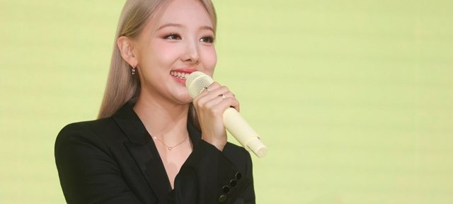 성수동에서 만난 <b>트와이스 나연</b> 뷰티 행사 현장