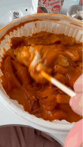 응급실국물떡볶이 크림카레떡볶이 중국당면 치즈추가 부상플러스맛 혼수상태맛 사망맛 비....