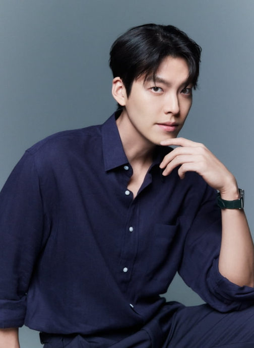  김우빈과 신민아, 10년의 시간 끝에 부부의 길로 조용히 전해진 결혼 소식