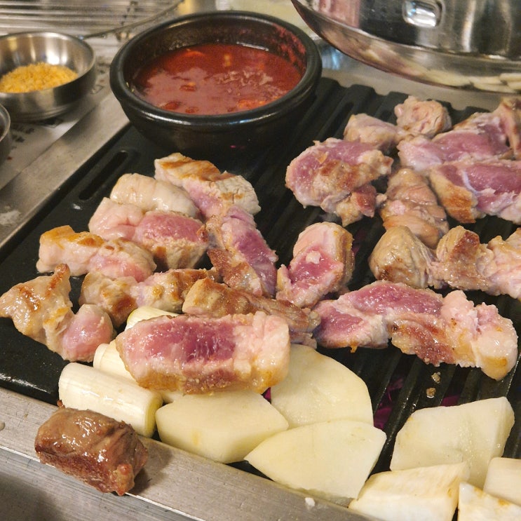  서산호수공원 맛집 고깃집 뭉텅 두툼한 고기+청국장+뭉텅 표고버섯 특밥 후기