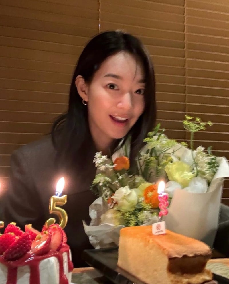 신민아 김우빈 10년 장기연애 끝에 12월 결혼, 자필편지 공개 결혼식장 나이는?