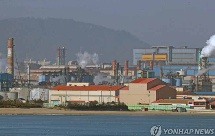 "[속보] <b>포스코</b> 공장 <b>가스</b> 흡입 <b>사고</b>…청소업체 직원 3명 중... 