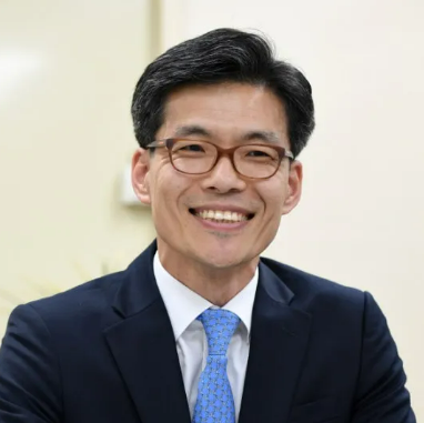 ‘대장동 <b>항소 포기</b>’ 후폭풍, <b>박철우</b> 서울<b>중앙지검장</b> 프로필... 