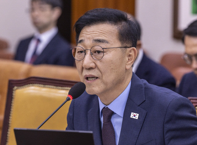 <b>김윤덕</b> 국토장관, "연말 추가 <b>공급대책</b> 대상지 검토 중... 