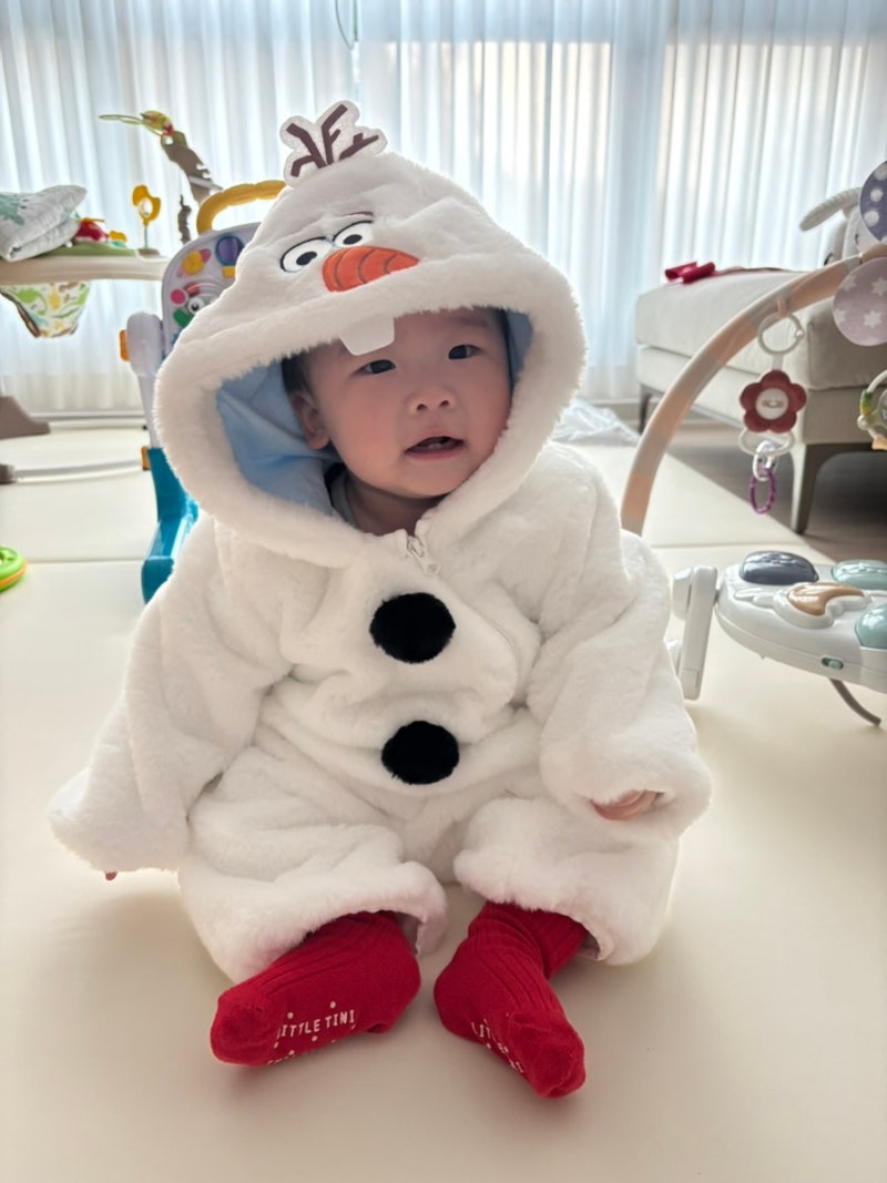 7개월 아기 겨울 우주복 - 아가방 디즈니 올라프 우주복 ☃️