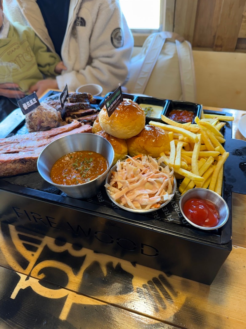 고창 맛집 텍사스바베큐 파이어우드 선운사 상하농원 근처 레스토랑
