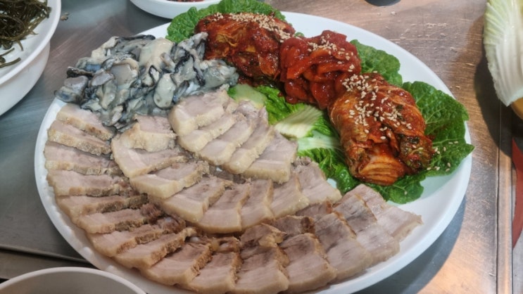  [2] 굴따러가세 부산 동래 메가마트 옆 겨울 제철음식인 굴보쌈이 맛있는 굴요리전문점