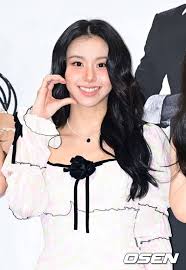 <b>트와이스 채영</b>, '미주신경성 실신' 진단으로 <b>활동</b> 잠정 <b>중단</b>... 