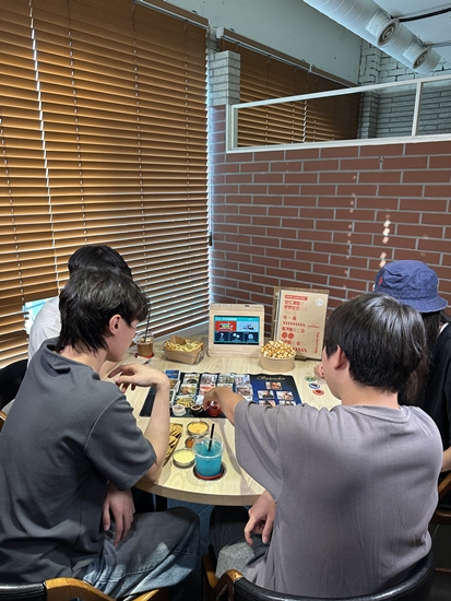 온앤오프 사진 2