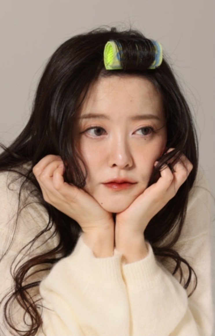  ️ 구혜선이 직접 개발한 ‘납작 헤어롤’ 가격 공개?! 구롤, 왜 이렇게 난리난 거지?