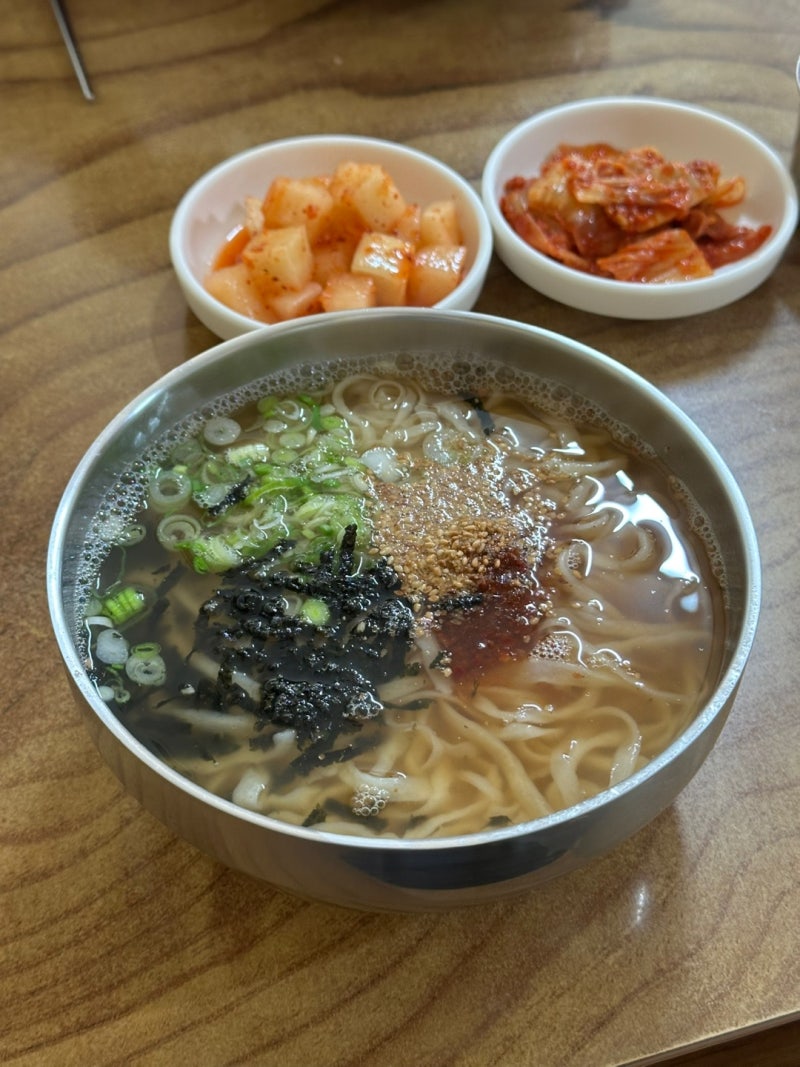 부산 용호동 맛집 30년전통손칼국수