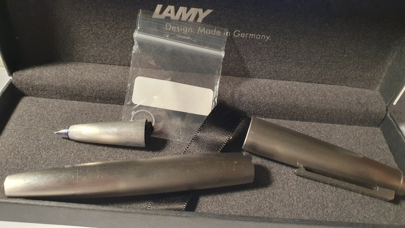 [LAMY]라미 2000 스테인레스 스틸 F촉, 설령 부러졌더라도 최악은 아닙니다.