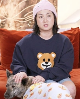   40세 미혼 박나래, 알고 보니 2달째 동거 중?! ‘복돌이’와 대놓고 애정행각 폭발 (‘나혼산’)