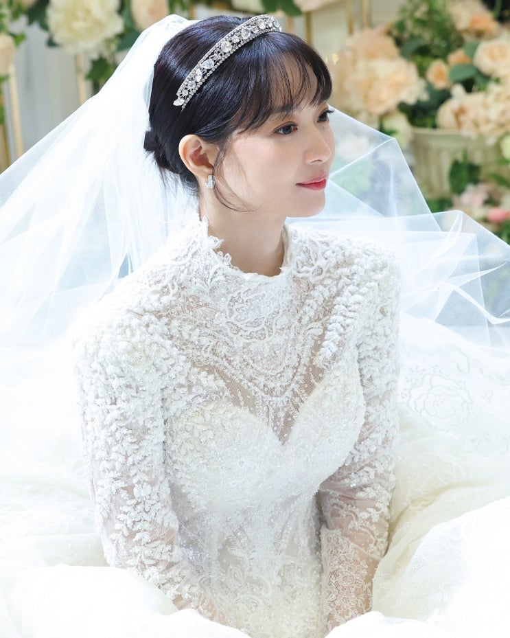  신민아 김우빈 10년 연애 후 결혼발표 손편지 내용 나이 혼전임신?