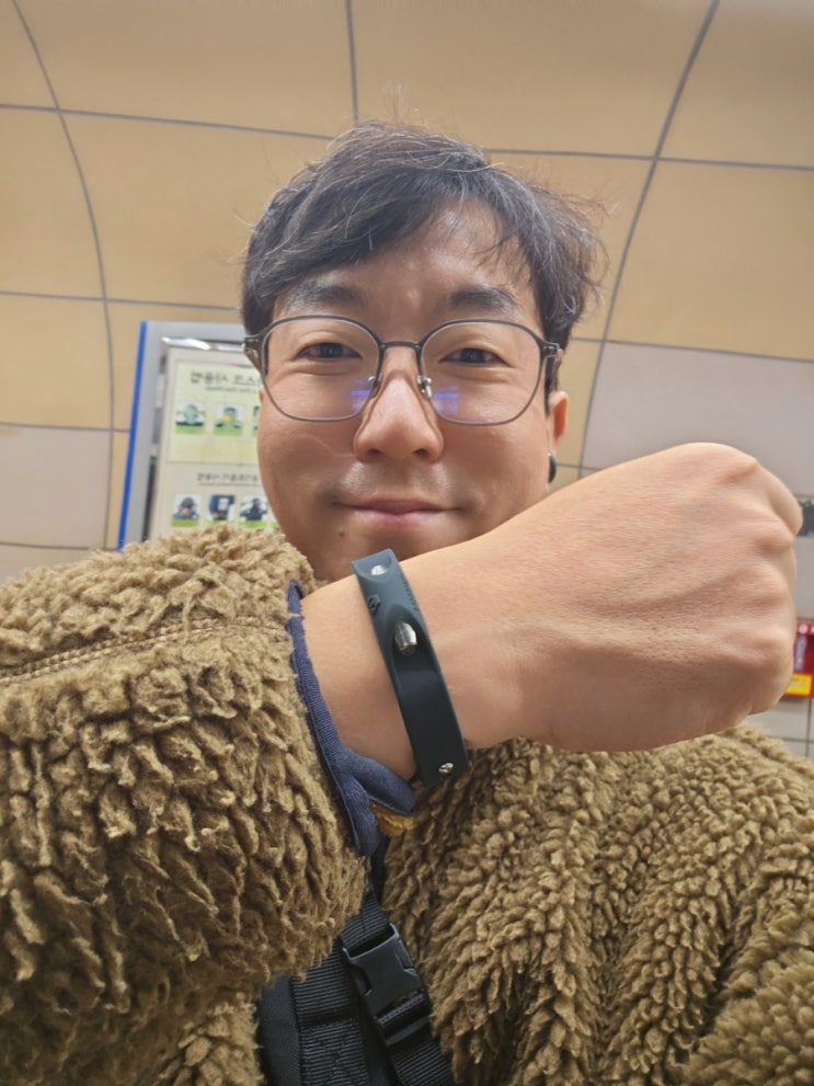  더비거 힐비스 스포츠 건강팔찌는 혈액순환과 도움이 돼서 부모님 선물했어요