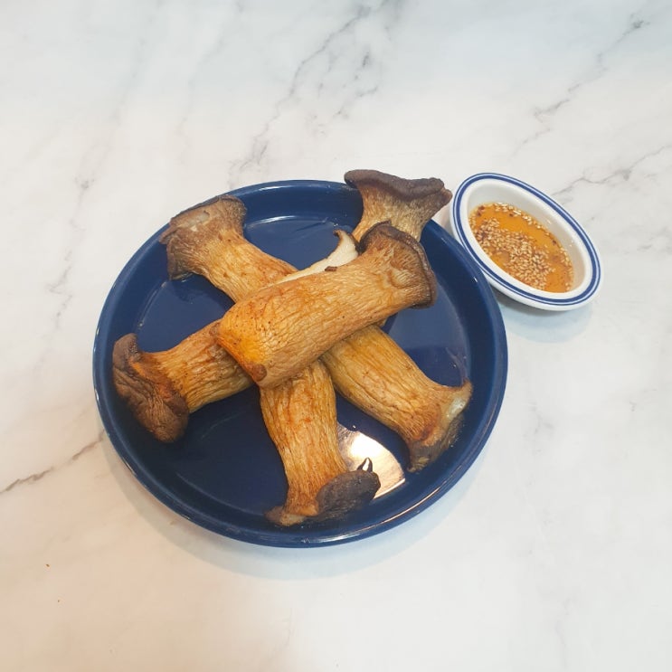  새송이버섯구이 이렇게 맛있어도 돼? 에어프라이어 새송이버섯 통구이 요리 초간단 완성