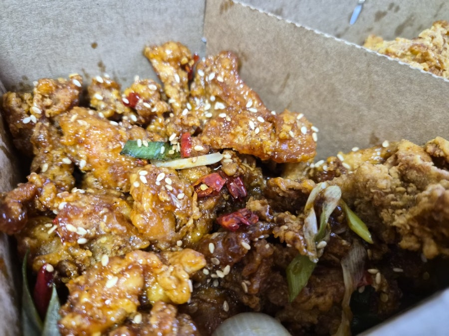 노랑통닭 광흥창점 사진 2