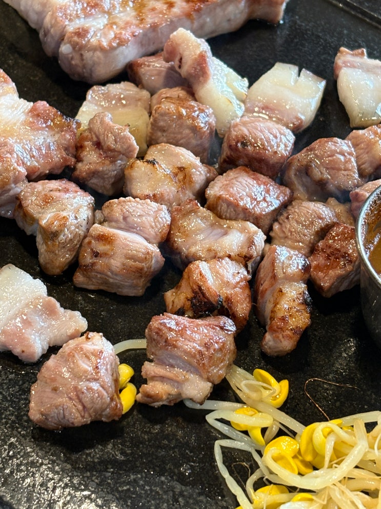  제주 표선 맛집 반반한흑돼지 소노캄 카페밭디 코스 추천 아기의자있음
