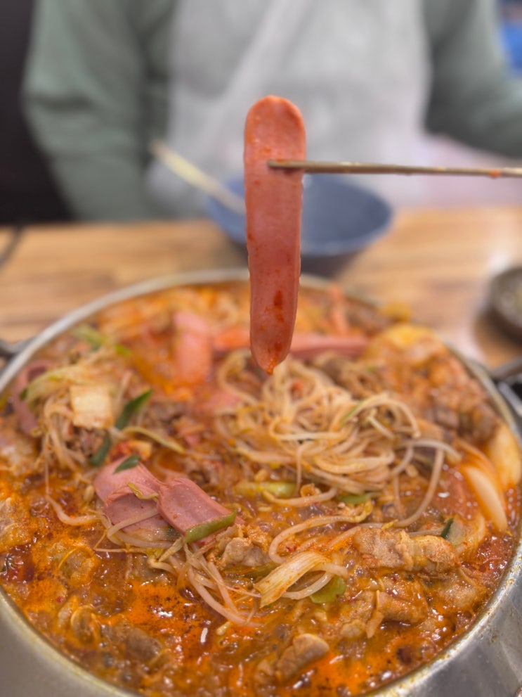  짜지 않아 맛있는 목동부대찌개 임꺽정 식사 후기